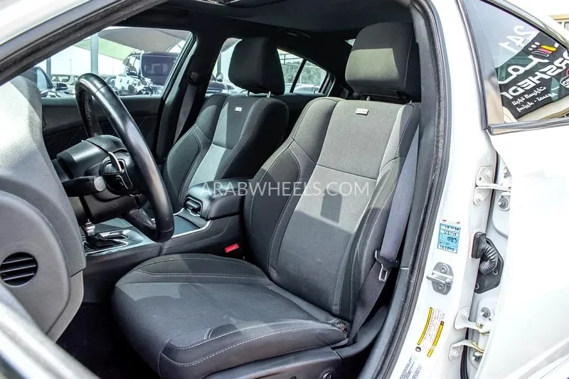 Dodge Charger 2016 for Sale in Sharjah Image-6