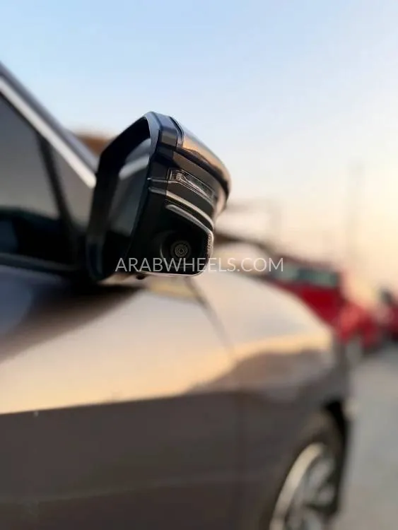 Honda Civic 2019 for Sale in Sharjah Image-15