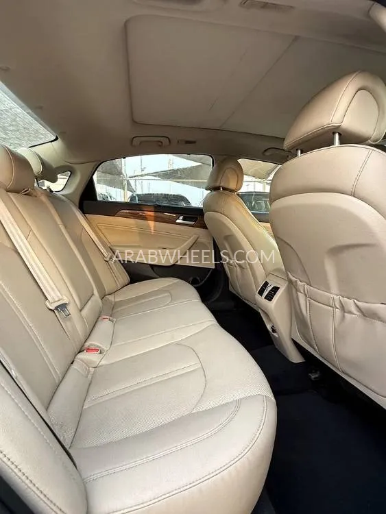 Hyundai Sonata 2015 for Sale in Sharjah Image-7