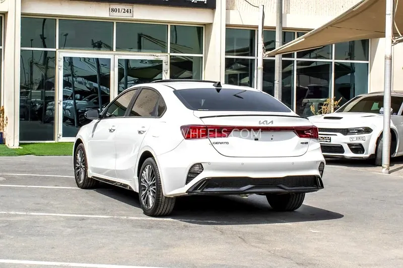 Kia Cerato 2022 for Sale in Sharjah Image-13