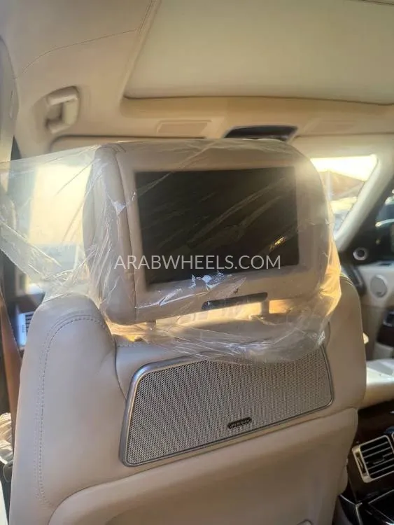 Land Rover Range Rover Evoque 2014 for Sale in Sharjah Image-16