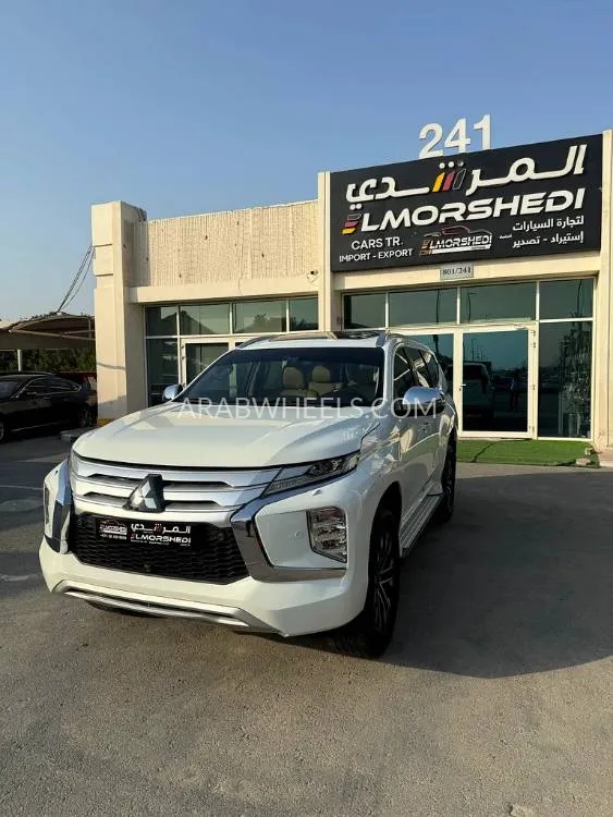 Mitsubishi Montero Sport 2022 for Sale in Sharjah Image-9
