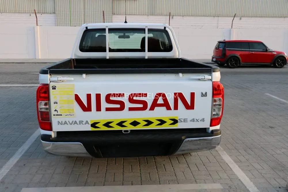 Nissan Navara 2022 for Sale in Abu Dhabi Image-12