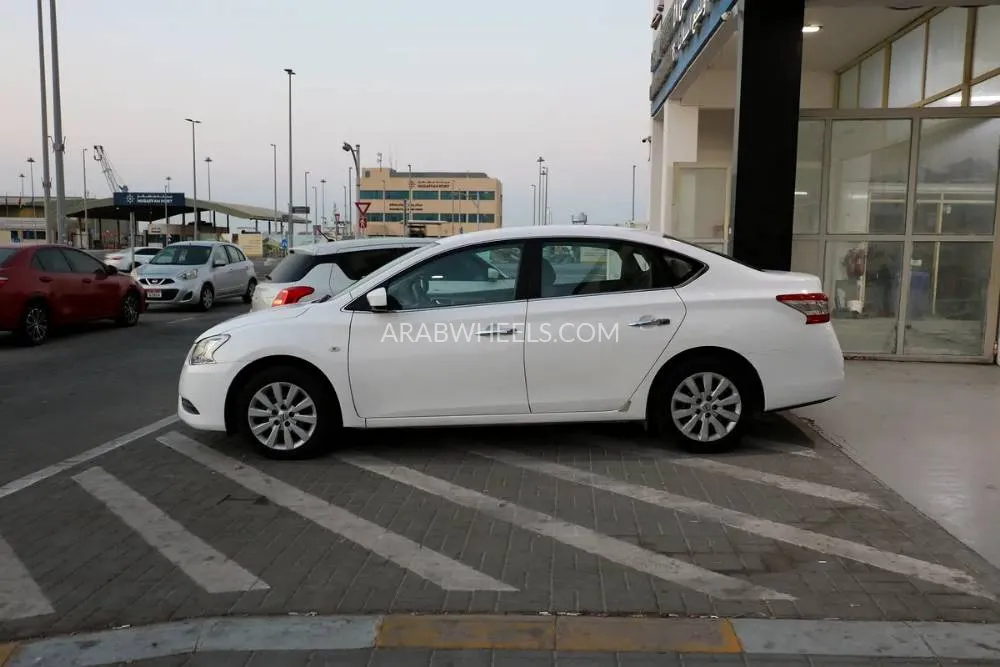 Nissan Sentra 2020 for Sale in Abu Dhabi Image-9