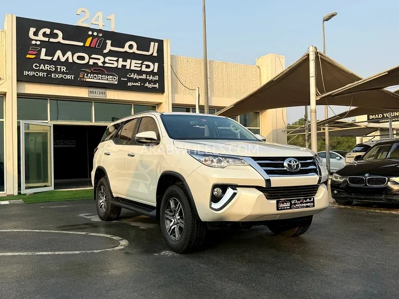 Toyota Fortuner 2020 for Sale in Sharjah Image-10