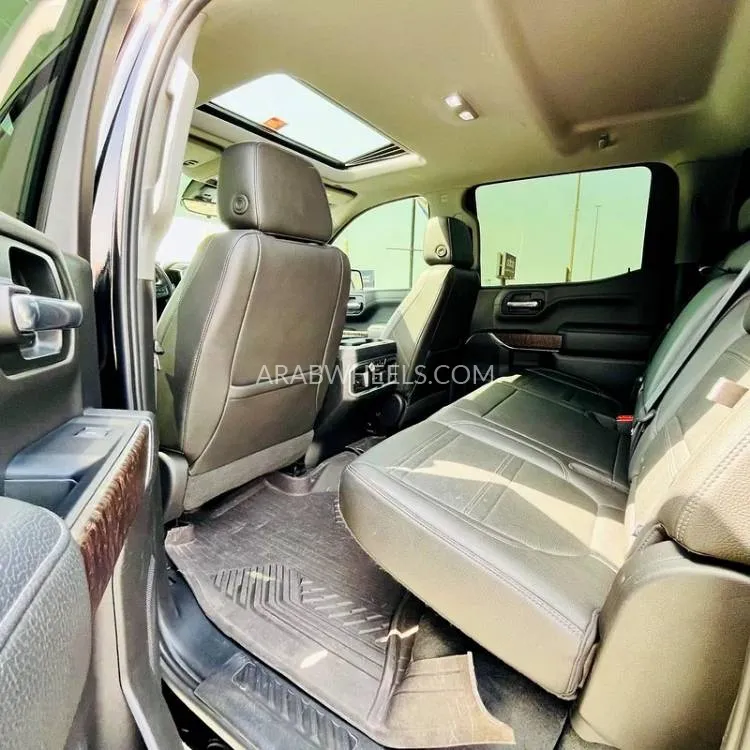 جي إم سي سييرا 2019 for Sale in الفجيرة Image-13