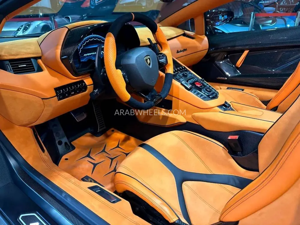 Lamborghini Aventador 2020 for Sale in Dubai Image-6
