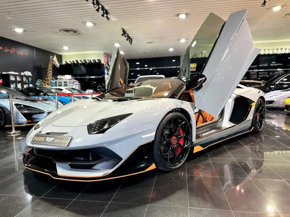 Lamborghini Aventador 2020 for Sale in Dubai Image-12