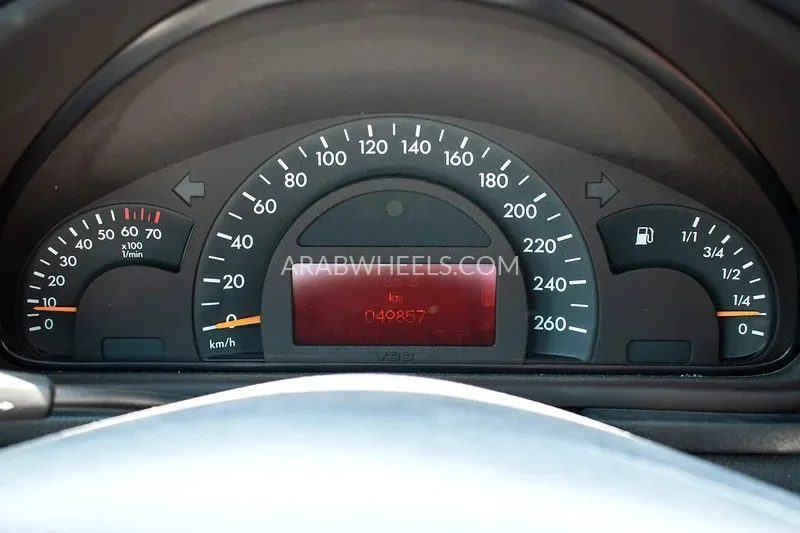 Mercedes Benz C Class 2001 for Sale in Dubai Image-12