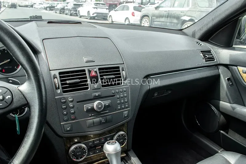 Mercedes Benz C Class 2008 for Sale in Dubai Image-9