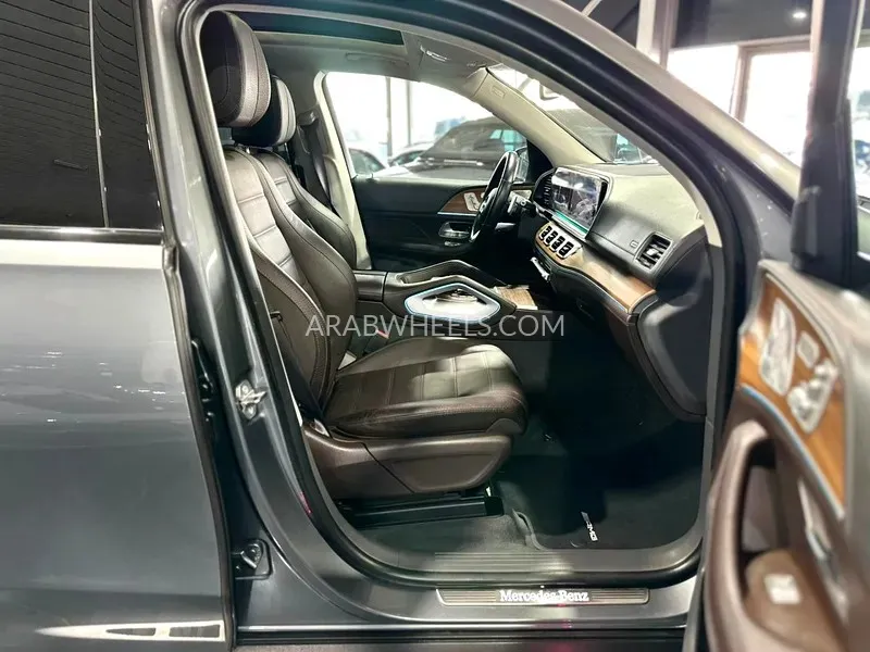 Mercedes Benz GLS 2020 for Sale in Dubai Image-6