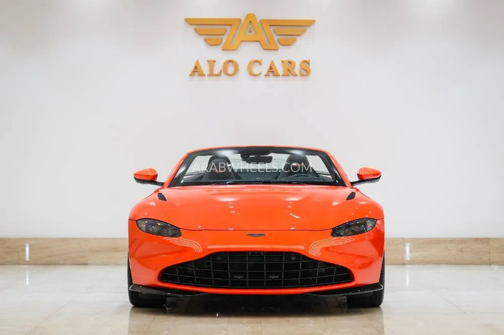Aston Martin Vantage 2022 for Sale in Dubai Image-2
