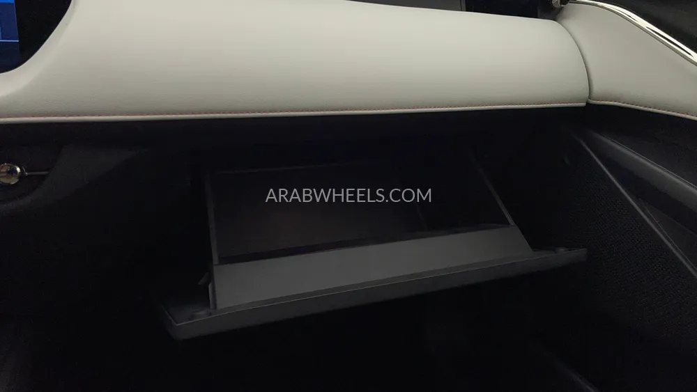 Ford Taurus 2024 for Sale in Dubai Image-35