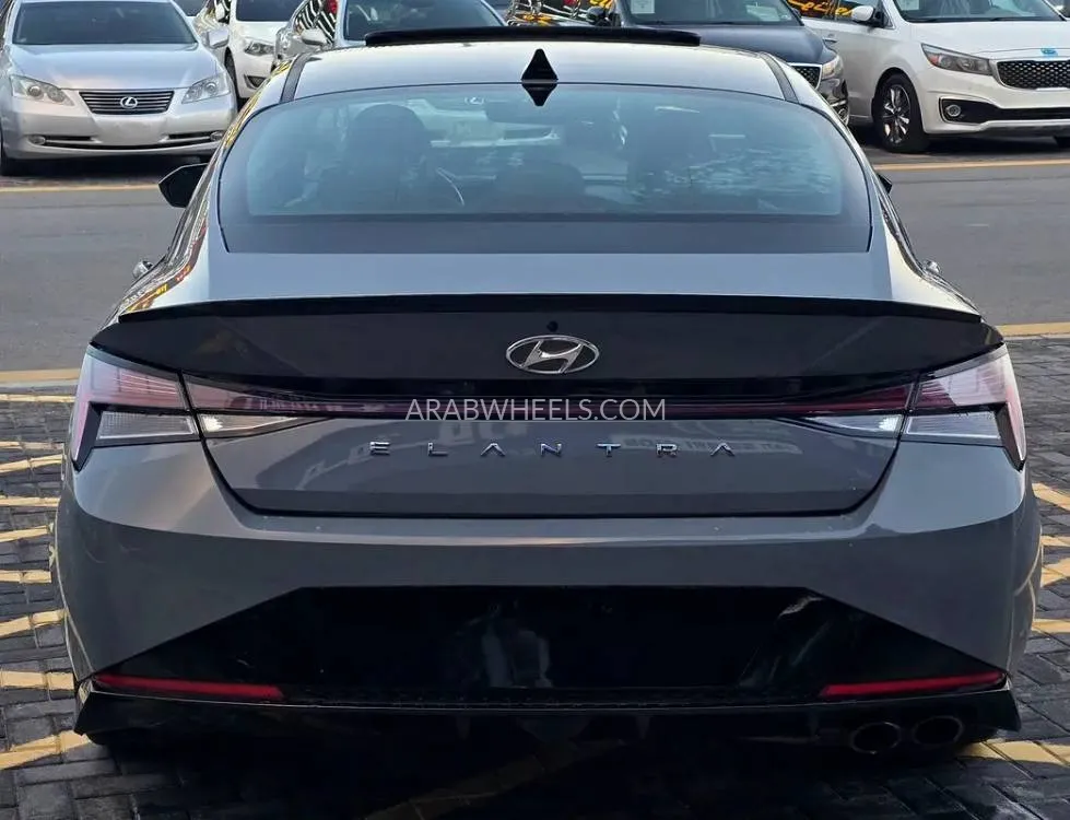 Hyundai Elantra 2021 for Sale in Ajman Image-3