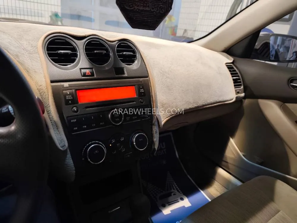 Nissan Altima 2011 for Sale in Dubai Image-5
