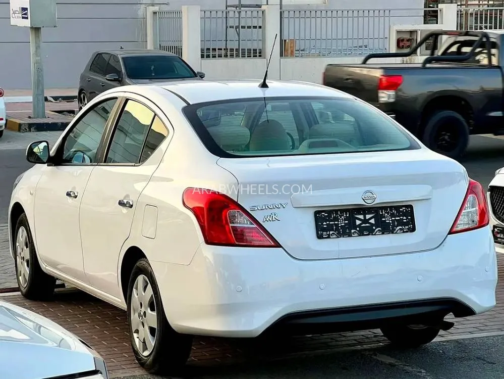 Nissan Sunny 2022 for Sale in Sharjah Image-2