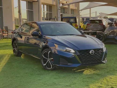 Nissan Altima SR 2023