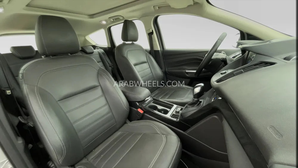 Ford Escape 2019 for Sale in Dubai Image-26
