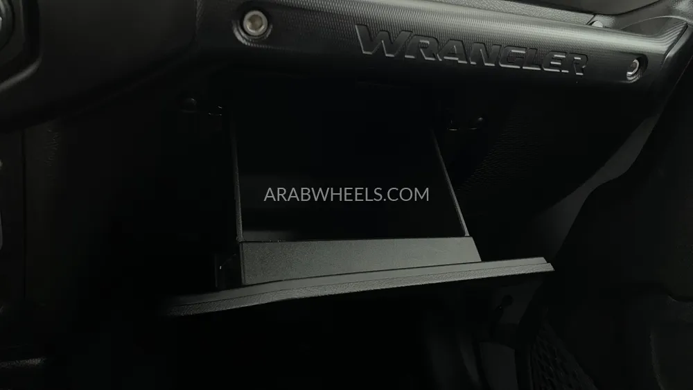 جيب رانجلر 2019 for Sale in دبي Image-31