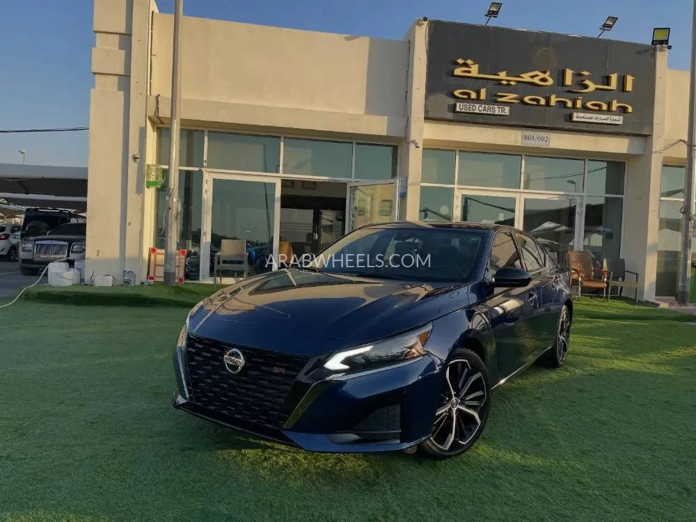 Nissan Altima 2023 for Sale in Sharjah Image-3