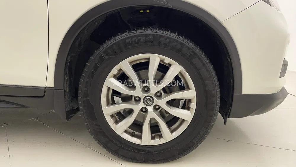 Nissan X-Trail 2022 for Sale in Dubai Image-10