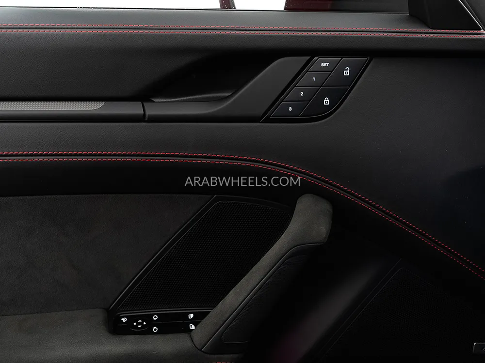 Porsche 911 2023 for Sale in Dubai Image-13