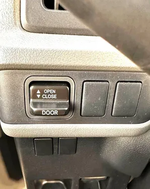 تويوتا كوستر سعة ٢.٧ لتر (٢٣ مقعداً) 2025 for Sale