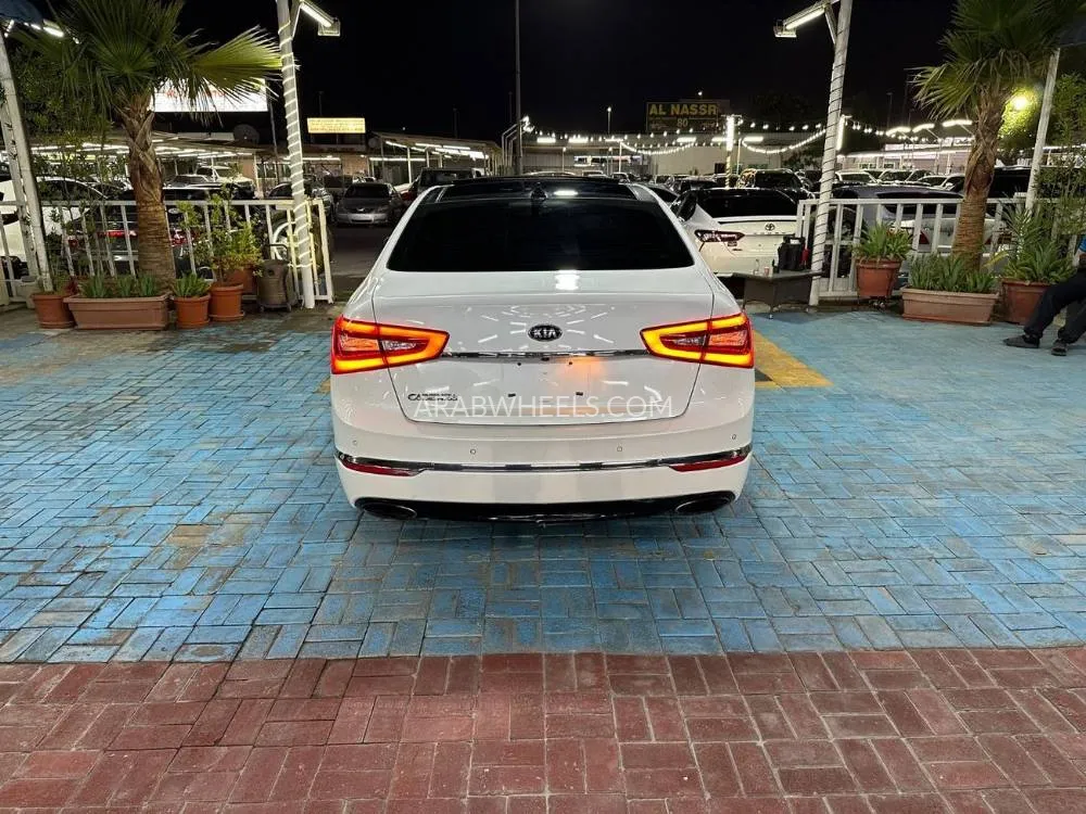 Kia Cadenza 2014 for Sale in Ajman Image-6
