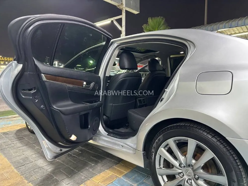 Lexus GS 2014 for Sale in Ajman Image-11