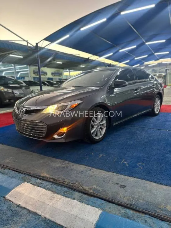 Toyota Avalon 2014 for Sale in Ajman Image-5