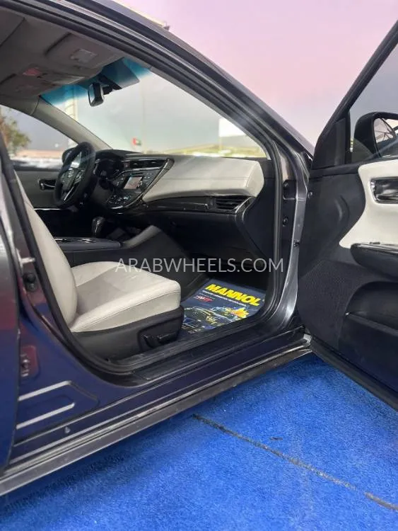 Toyota Avalon 2014 for Sale in Ajman Image-12