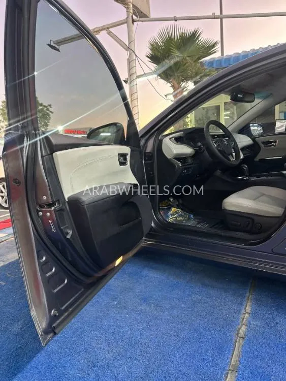 Toyota Avalon 2014 for Sale in Ajman Image-15