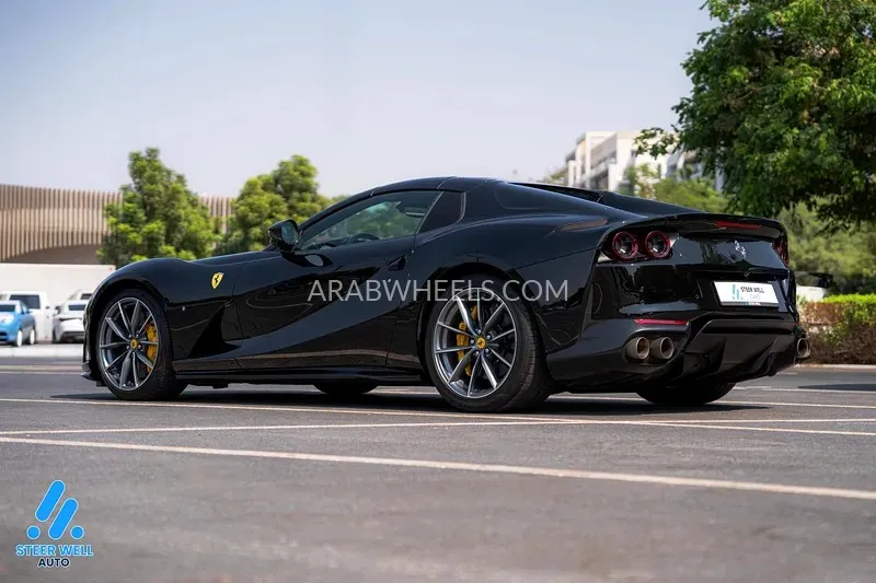 فيراري 812 جي تي إس 2021 for Sale in الشارقة Image-12
