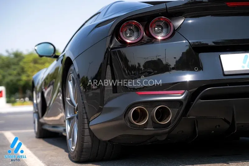 فيراري 812 جي تي إس 2021 for Sale in الشارقة Image-15