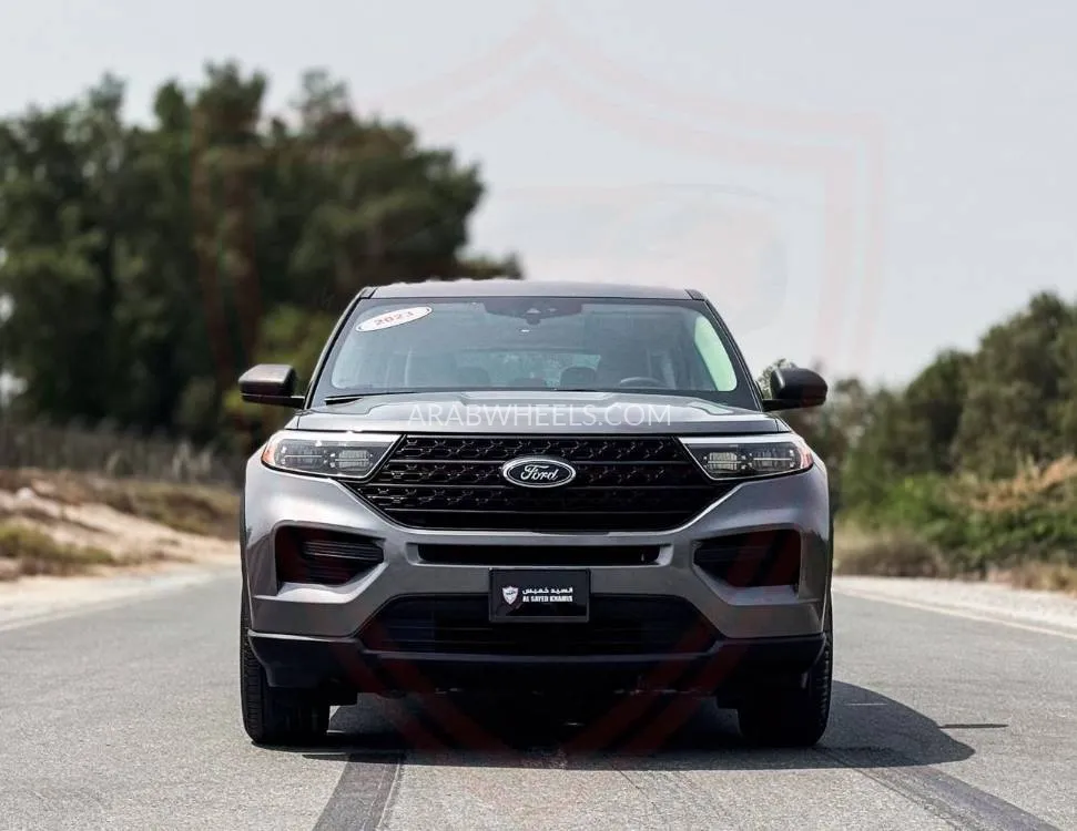 Ford Explorer 2023 for Sale in Sharjah Image-2