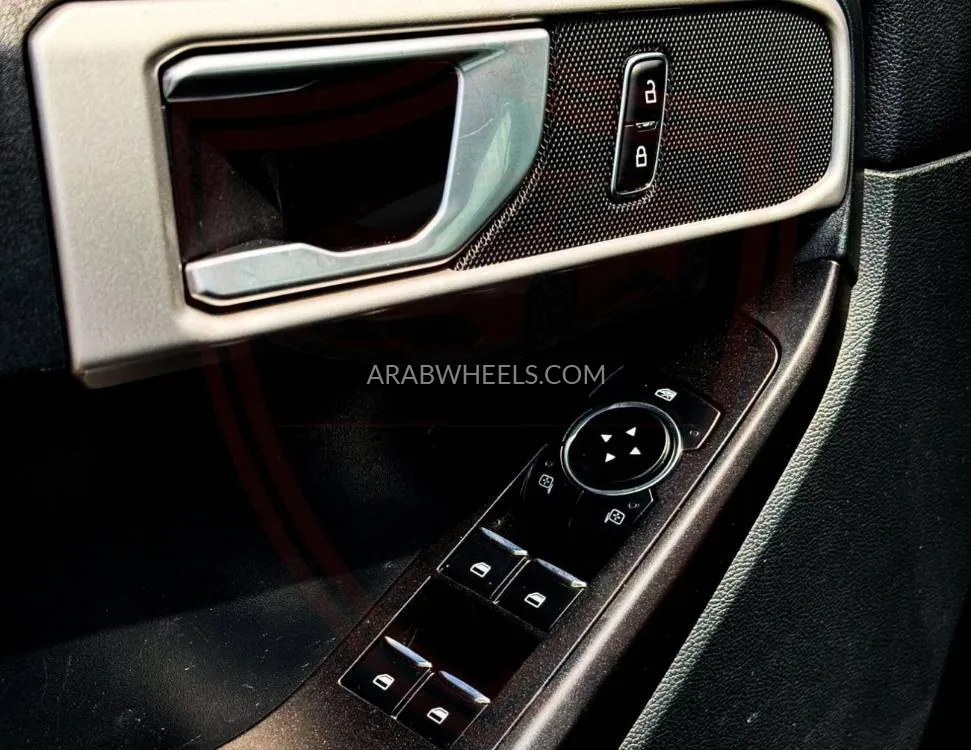 Ford Explorer 2023 for Sale in Sharjah Image-19