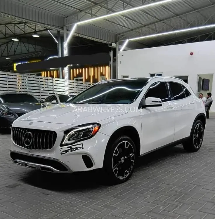 Mercedes Benz GLA 2019 for Sale in Ajman Image-14
