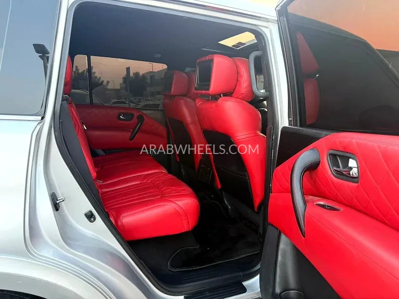 Nissan Patrol 2011 for Sale in Sharjah Image-12