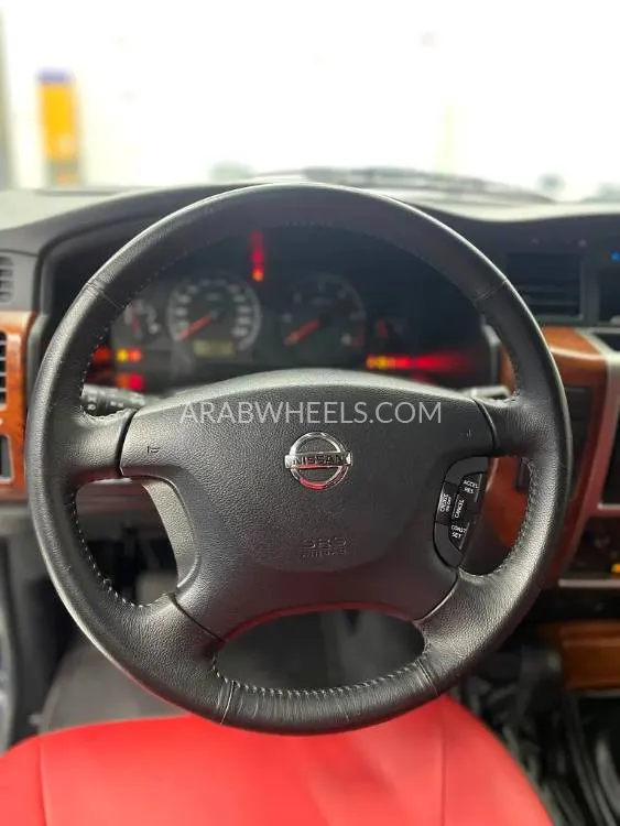 Nissan Patrol 2023 for Sale in Abu Dhabi Image-5