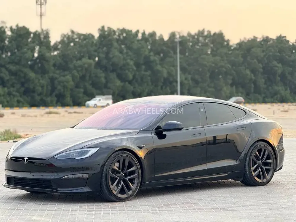 Tesla Model S 2023 for Sale in Sharjah Image-7