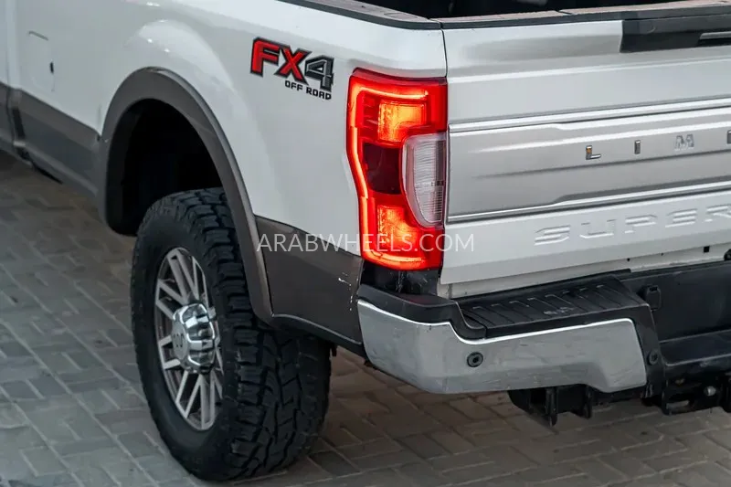 Ford Super Duty 2017 for Sale in Dubai Image-9