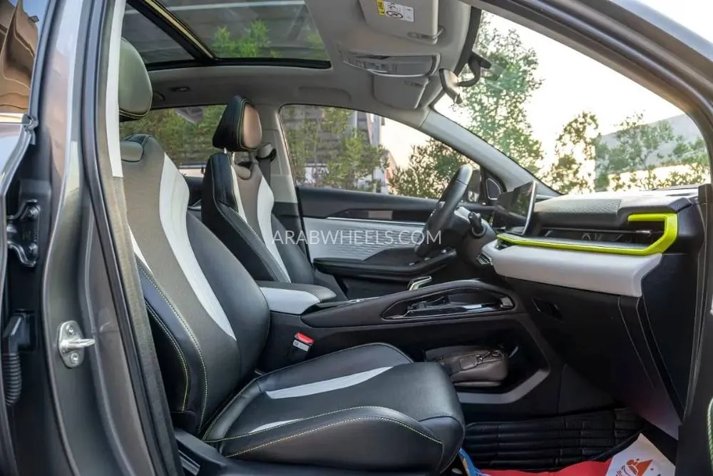 Geely Coolray 2024 for Sale in Dubai Image-6