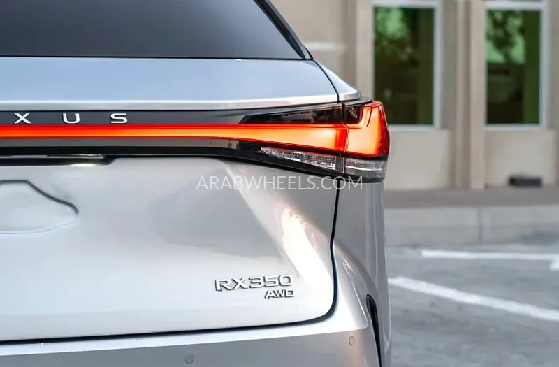 Lexus RX 2023 for Sale in Dubai Image-2