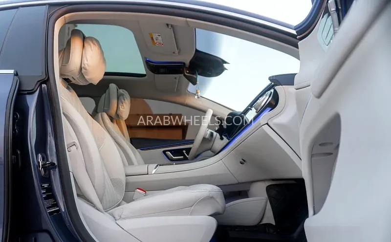 Mercedes Benz EQS 2023 for Sale in Dubai Image-7