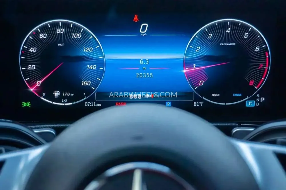 مرسيدس بنز GLB 2024 for Sale in دبي Image-6