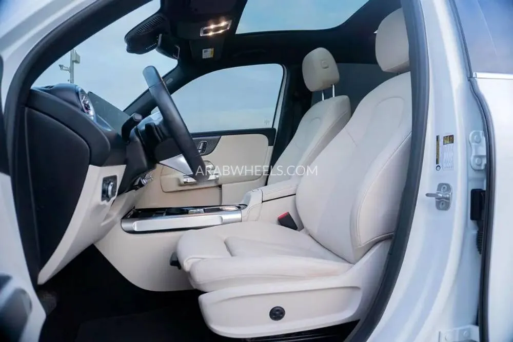 مرسيدس بنز GLB 2024 for Sale in دبي Image-19