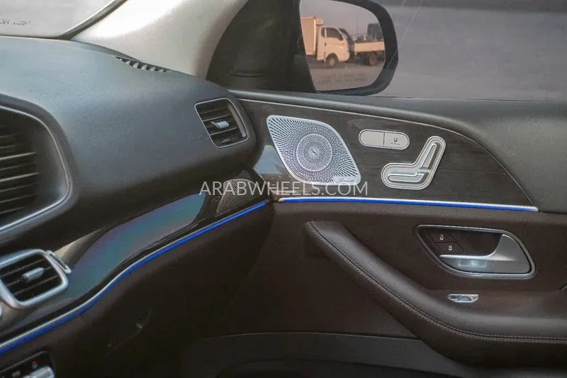 Mercedes Benz GLE Class 2020 for Sale in Dubai Image-4