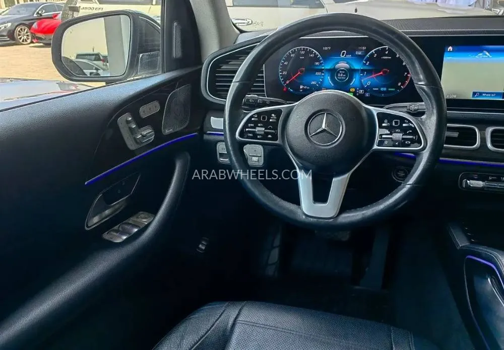 مرسيدس بنز GLE Class 2020 for Sale in دبي Image-3