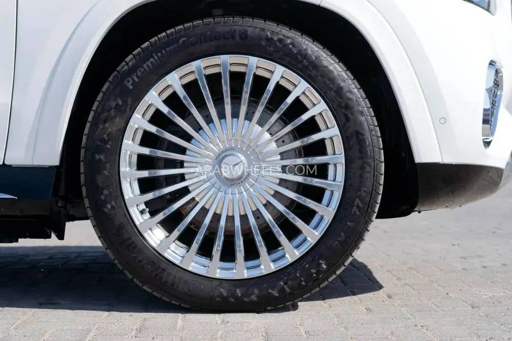 مرسيدس بنز GLS 2024 for Sale in دبي Image-10