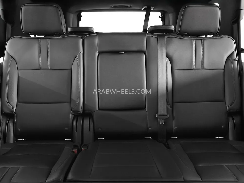 Chevrolet Tahoe 2022 for Sale in Dubai Image-13